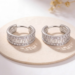 Boucles d'oreilles créoles creuses géométriques en zircon, or 14 carats, bijoux de mode pour femme, design micro-incrusté, style rétro chinois - Product Image 2