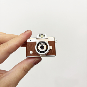 Expédition rapide en ligne, mini caméra rétro à clapet, petit appareil photo numérique porte-clés LK027 avec lampe torche - Product Image 2
