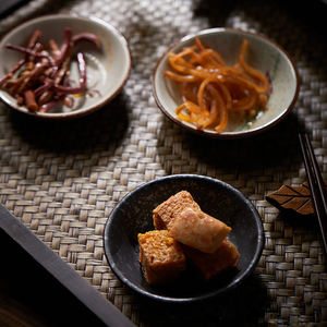 Plat à épices en céramique japonais fait à la main écologique Style Vintage Apéritif Tapas Assiettes Sauce soja Plat Style Vintage Japonais - Product Image 3