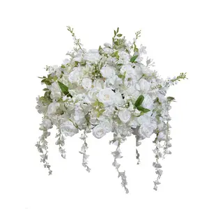 不同尺寸白色山谷百合人造花球摆件，用于婚礼装饰
