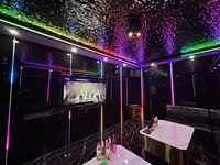 Cabina de Karaoke Modular Móvil Prefabricada en Contenedor con Iluminación LED de Lujo e Insonorización para Bar en Casa/Fiestas/Entretenimiento