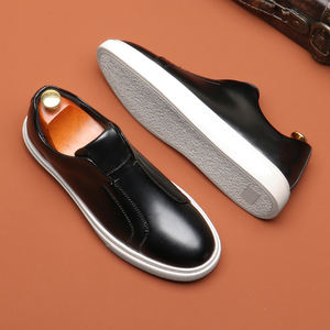 Zapatos Formales Italianos Clásicos para Hombre, Sin Cordones, Punta Cuadrada, para Oficina y Carrera Profesional, de Cuero PU Acolchado, para Caminar - Product Image 1