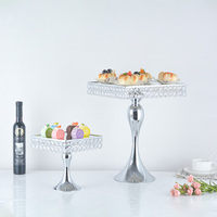 Ensemble de supports à gâteaux en acier inoxydable de luxe pour les décorations de mariage et d'événements avec couleur personnalisée