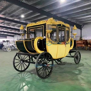 Carruaje Real Negro y Dorado de Cuatro Ruedas, Vehículo Eléctrico para Bodas y Turismo, para Paseos en Parques de Atracciones - Product Image 1