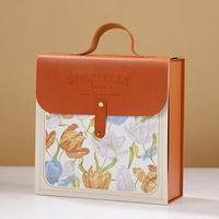 Boîte cadeau en papier avec rabat en PU floral personnalisé, boîte d'emballage en carton robuste pour les collations, pour les cadeaux de mariage