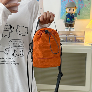 <span class=keywords><strong>Sac</strong></span> de bouilloire de sport en Nylon léger <span class=keywords><strong>pour</strong></span> femmes <span class=keywords><strong>sac</strong></span> de tasse d'eau à bandoulière décontracté compartiment de <span class=keywords><strong>téléphone</strong></span> <span class=keywords><strong>portable</strong></span> à la mode voyage en plein air - Product Image 4