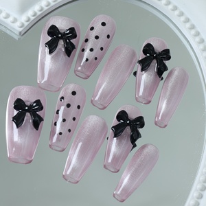 Prix d'usine, vente en gros : Faux ongles à presser faits main, couvrance totale, forme cercueil moyenne, effet œil de chat, motif papillon en acrylique de luxe - Product Image 2