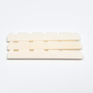 Tuerca de hueso para <span class=keywords><strong>bajo</strong></span> de 5 cuerdas, 45.8x3x6mm, ranurada, de hueso natural, repuesto para piezas de guitarra eléctrica, <span class=keywords><strong>afinación</strong></span> duradera y estable - Product Image 2
