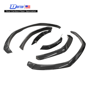 Embellecedores acampanados de rueda de fibra de carbono seco para extensión de cuerpo ancho Lamborghini URUS - Product Image 1