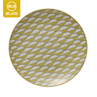 Offre spéciale Service de table classique jaune de luxe de style européen Assiettes en céramique réutilisables de qualité Vente en gros