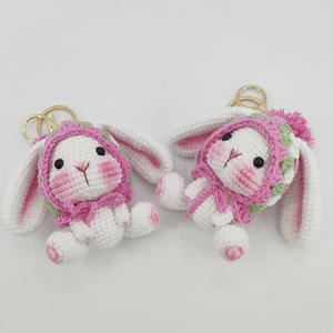 Pendentif <span class=keywords><strong>lapin</strong></span> <span class=keywords><strong>en</strong></span> crochet fait main <span class=keywords><strong>en</strong></span> gros, adorable poupée animale avec <span class=keywords><strong>de</strong></span> longues oreilles tombantes et une queue <span class=keywords><strong>en</strong></span> <span class=keywords><strong>pompon</strong></span> duveteux, cadeau pour maman - Product Image 2