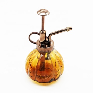 Brumisateur d'eau pour plantes en verre nervuré de style vintage de 200ml avec distributeur de pompe supérieure en <span class=keywords><strong>ABS</strong></span> de couleur dorée et pot de pompe - Product Image 2