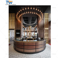 Comptoir de bar incurvé moderne en marbre avec éclairage LED haute luminosité pour discothèque, salon, restaurant
