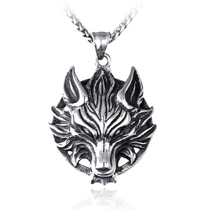 Colgante de Escudo Vikingo Yunnique, Acero Inoxidable 316L, Tallado en 3D, Resistente al Agua, Textura Vintage, Hipoalergénico, Duradero, para Hombre - Product Image 5