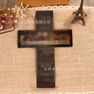 Nueva cruz de madera creativa transfronteriza, decoración artesanal para pared de sala de estar y dormitorio con diseño de La Última Cena, venta al por mayor - Product Image 2