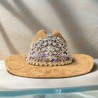 Chapeaux de cowboy en daim camel personnalisés en gros avec strass pour femmes, parfaits pour les festivals de musique country et les fêtes