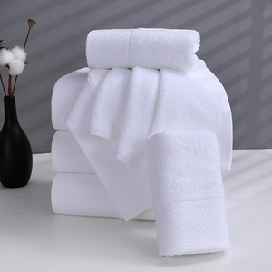 Serviette de Bain Blanche pour Hôtels et Spas, Grande Taille, Ultra Absorbante, Idéale pour Salons de Beauté et Chambres <span class=keywords><strong>d</strong></span>'<span class=keywords><strong>Hôtes</strong></span>, Logo Personnalisable, Bienvenue - Product Image 2