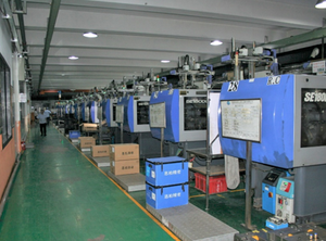 יצרן הזרקת פלסטיק מקצועי לחלקי רכב מותאמים אישית מסוג <span class=keywords><strong>OEM</strong></span>, כולל מיכל שמן, מחומרים ABS/PP/PC, עם אורך חיים של מיליון הזרקות. - Product Image 5