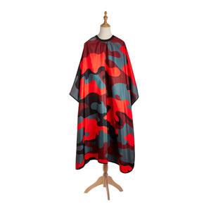Cape de coiffure Wanmei rouge camouflage antistatique imperméable pour usage en salon - Product Image 1