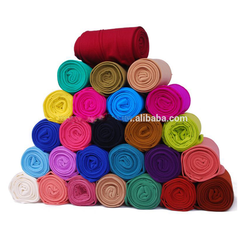 Yosh jinsiy aloqa onlayn Ogil oshxonada onasini sikadi porno video