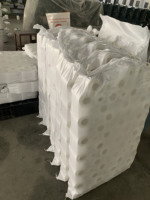 2024 Offre Spéciale polyester 100% 4000 Yard 75d 120d/2 fil à coudre à broder industriel 40s/2 5000m pour Machine à broder