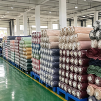 Tissu satiné brillant personnalisé en usine, 100 % polyester, résistant aux déchirures, léger, pour emballage de boîtes cadeaux, doublure de cercueil, scène