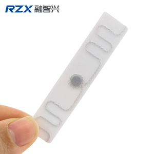 Étiquette RFID longue portée lavable lin Textile nettoyage UHF UCODE <span class=keywords><strong>9</strong></span> étiquette de blanchisserie RFID pour les nettoyeurs à sec de l'hôpital vêtement uniforme - Product Image 6