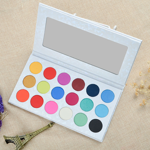 Nouveauté Palette de fards à paupières <span class=keywords><strong>holographique</strong></span> personnalisée Palette de fards à paupières <span class=keywords><strong>maquillage</strong></span> OEM 18 couleurs - Product Image 4