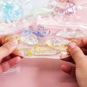 Jouet Squishy Patte de Chat en TPR avec Paillettes Cristallines Kawaii, Anti-Stress et Décompression, Cadeau pour Enfants et Adultes, Âge recommandé : 5 à 7 ans - Product Image 2