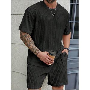 Conjunto de camiseta y pantalones cortos con hombros caídos y textura para hombre, atuendos casuales de verano, transpirables, para tallas grandes y altas. - Product Image 3