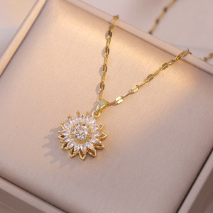 Collar con Colgante Giratorio de Girasol Vintage 2026 - Collar Unisex de Acero Inoxidable Chapado en Oro de 18k |   Moda de Aniversario - Product Image 3