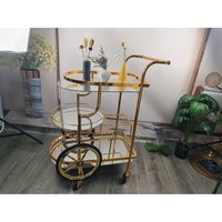 Chariot de service d'hôtel de luxe léger de style européen, en fer et acrylique, pour mariage, en plexiglas – Vente directe usine