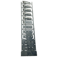 Matrice de poinçonnage DC53 pour usine de Qingdao, matrice de découpe progressive pour support métallique, moule de poinçonnage personnalisé pour la fabrication de produits