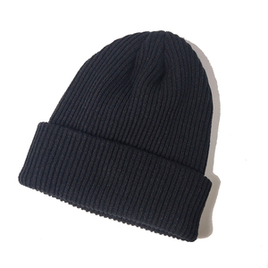 <span class=keywords><strong>Bonnet</strong></span> d'<span class=keywords><strong>hiver</strong></span> avec logo personnalisé pour <span class=keywords><strong>femme</strong></span> <span class=keywords><strong>Bonnet</strong></span> unisexe en tricot acrylique 100% organique avec étiquette tissée pour <span class=keywords><strong>femme</strong></span> - Product Image 2