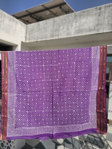 Fournisseur en gros de sarongs, paréos et foulards légers et élégants pour femmes, imprimés à la main sur blocs de bois avec bordure Zari, vêtements de plage - Product Image 6