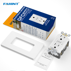 Enchufe de Pared GFI Delgado con Certificación UL de Fábrica, Autoprueba, 15A 125V TR WR, Envío Rápido, para EE. UU./Canadá con Cubierta - Product Image 1