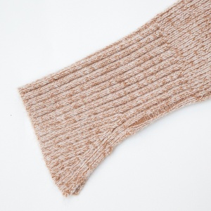 Pull en maille côtelée asymétrique haut de gamme pour femme avec boutons et fermeture éclair, collection automne, fabrication sur mesure ODM pour marque - Product Image 6