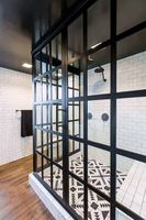 Cabine de douche pivotante à 3 côtés en aluminium noir bon marché, profilé en aluminium noir, Lowes, avec porte coulissante en verre trempé sans cadre, pour hôtel