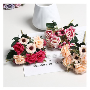 Fiori Artificiali in Seta dall'Aspetto Realistico per Decorazioni Casa, Matrimoni e Feste, Fornitura all'Ingrosso - Product Image 4