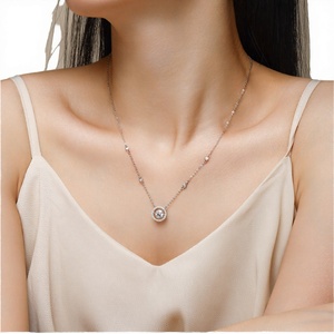 Nouveauté : Colliers en argent sterling plaqué or avec moissanite taille brillant 1 carat VVS D, certifiés GRA, testés au diamant - Product Image 3