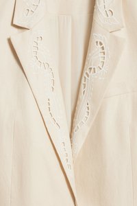 Venta al por mayor de las mujeres elegantes a medida de alta calidad bolsillos con solapa bordado Blazer Trajes - Product Image 4