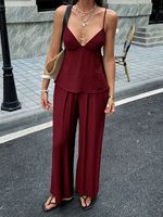 Ensemble deux pièces pour vacances à la plage : débardeurs sexy à col en V profond, bretelles spaghetti, dos nu et pantalon fluide à jambes larges