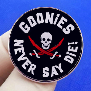 Pin Esmaltado con Frase de la Película Los Goonies - Product Image 1