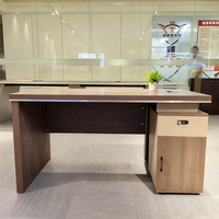Bureau de direction moderne, grand bureau en bois pour patron avec armoire de rangement, bureau d'ordinateur pour le bureau à domicile