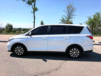 Voiture d'occasion premium à essence Changan Lingxuan 2017 2018 1.6L Modèle de base 7 places Manuelle Monospace Économe en carburant Voiture d'occasion pas chère à vendre