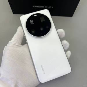 Teléfono Móvil Original Mi 15 Ultra Blanco Desbloqueado de Segunda Mano, Snap-dragon 8 Elite, Pantalla OLED de 6.73'', 6000mAh, 200MP, Smartphone Usado - Product Image 1