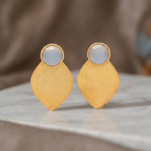 Boucles d'oreilles classiques en laiton faites à la main avec perles, unisexes, pour anniversaire, tendance - Product Image 2