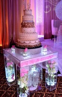 Table de mariage en acrylique Lucite personnalisée avec base en colonne, table à gâteau de mariage en acrylique, fabriquée sur mesure par un fournisseur d'usine