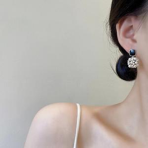 Adolph Tendance Style Coréen Perle Cristal Carré Boucles D'oreilles Géométrique Bijoux De Mode pour la Fête Nouvelle Arrivée Cadeau pour les Femmes - Product Image 2