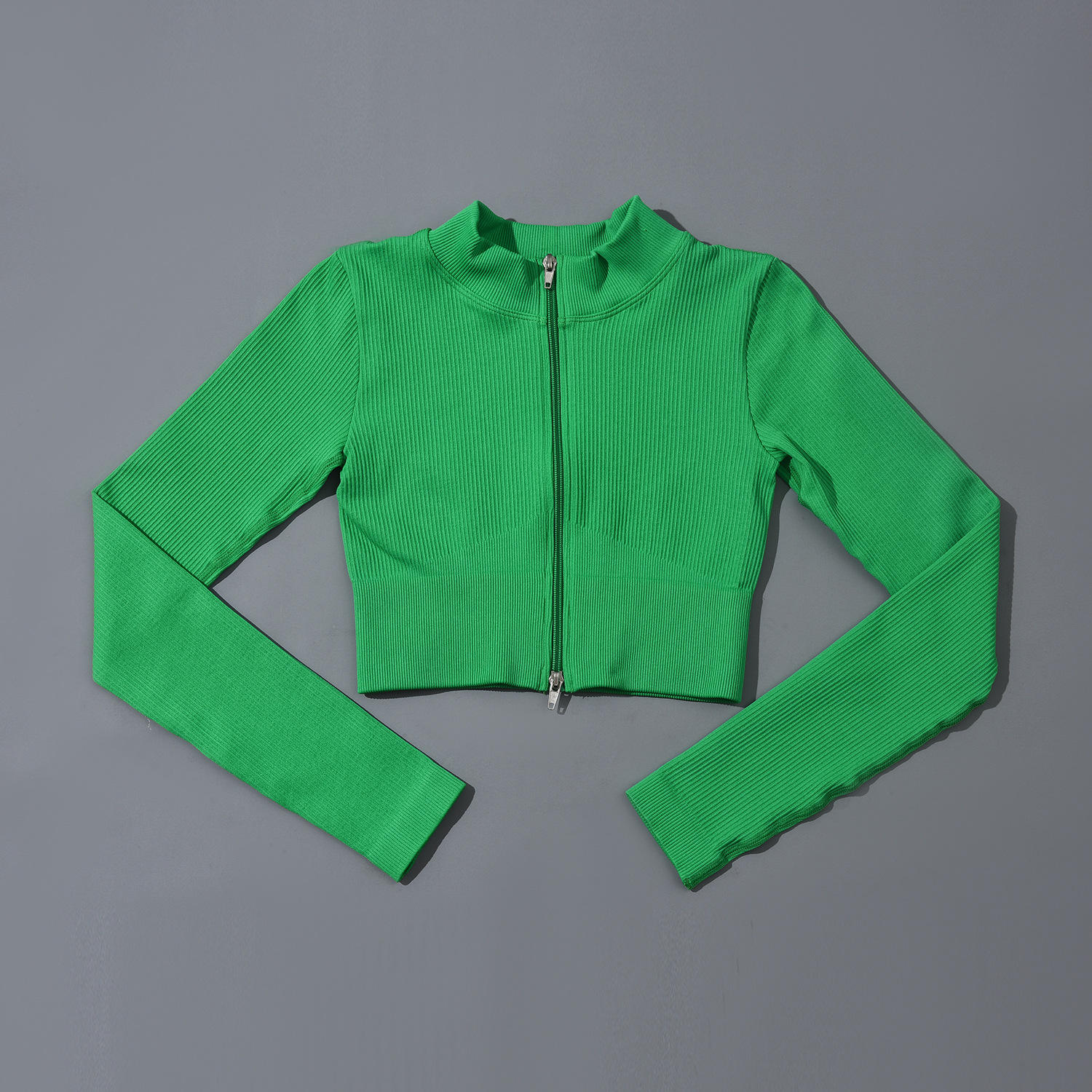 สีเขียว-เสื้อแขนยาว